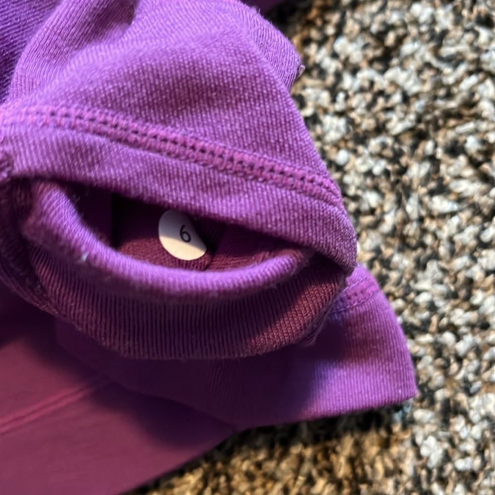 Lululemon 1/2 Zip Pullover Top - Picture 6 of 9